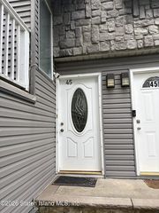 45 Regal Walk #A, Staten Island, NY 10303