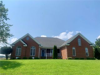 402 Muirfield, Smithfield, VA 23430