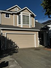 402 Vinewood Ct, Suisun City, CA 94585