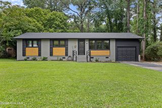 202 Regalwood Drive, Jacksonville, NC 28546