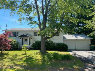 3 Claire St, Rochester, NH 03867