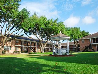 6801 Veterans Blvd #B15, Metairie, LA 70003
