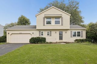 2013 Vanderbilt Ct, Naperville, IL 60565