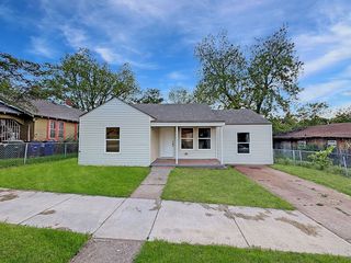 1226 S  1st St, Chickasha, OK 73018
