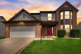 1208 Dale Hollow Dr, Indianapolis, IN 46229