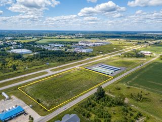 N  Willowbrook Rd, Coldwater, MI 49036