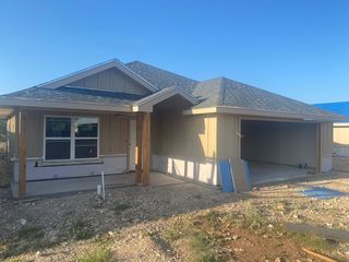825 E  39th St, San Angelo, TX 76903