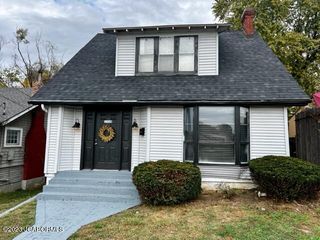 1119 E  Miller St, Jefferson City, MO 65101