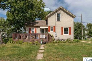 211 W  Blue Earth St, Lake Crystal, MN 56055