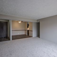 12231 Anne St #7, Omaha, NE 68137