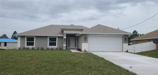 571 Windermere Dr, Lehigh Acres, FL 33972