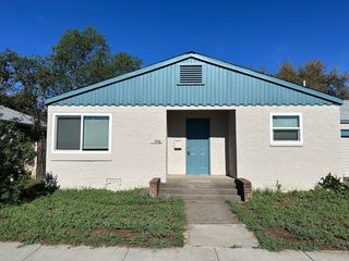 1916 8th St, Redding, CA 96001
