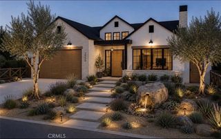 2558 Westminster Ave, Costa Mesa, CA 92627