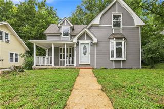402 S  Camden St, Richmond, MO 64085