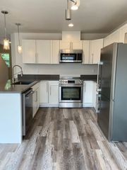 2619 E  14th St #B, The Dalles, OR 97058