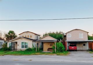 319 W  Main St, Bishop, TX 78343
