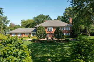 1786 Clover Dr, Inverness, IL 60067