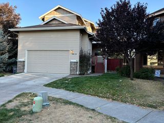 61208 Brittle Bush St, Bend, OR 97702