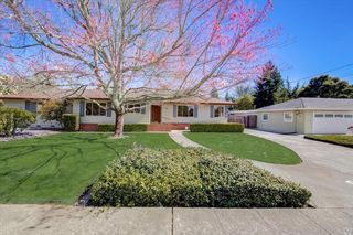 2182 Siesta Lane, Santa Rosa, CA 95404