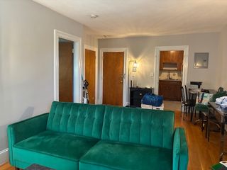 1065 Beacon St #5, Brookline, MA 02446