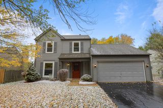 1410 Farrington Ln, Aurora, IL 60504