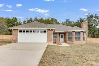 3005 Lillie St, Crestview, FL 32539