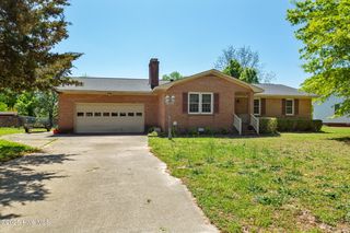 2485 Irvin Drive, Kinston, NC 28504