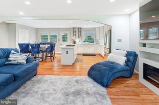12304 Cedarwood Ct, Woodbridge, VA 22192