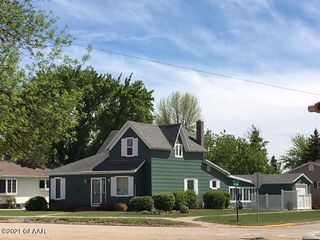 301 Main St E, Cavalier, ND 58220