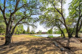 14035 Riva Ridge Cir, Auburn, CA 95602