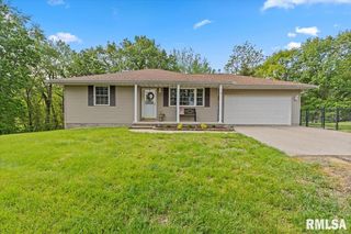 215 Zimmerman Rd, Metamora, IL 61548