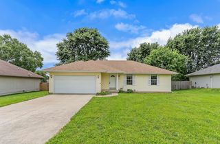 509 S Whippoorwill Drive, Strafford, MO 65757
