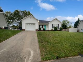 582 Bost Xing, Kernersville, NC 27284