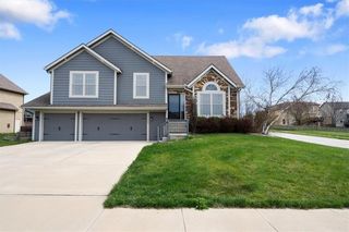 11109 N  Belleview Ave, Kansas City, MO 64155
