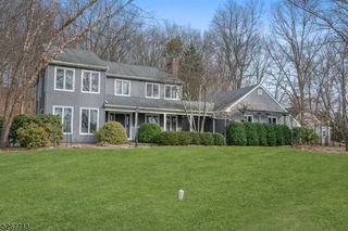 4 Perona Rd, Andover, NJ 07821