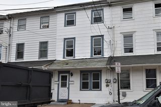 227 E  Broad St, Burlington, NJ 08016