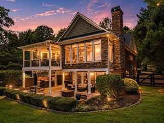 364 S  Steel Bridge Rd, Eatonton, GA 31024