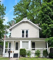613 S  Putnam St, Williamston, MI 48895