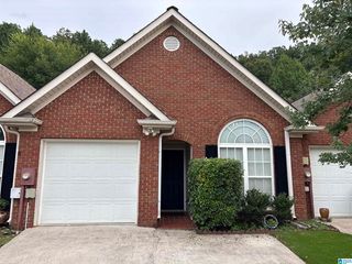 126 Hayesbury Ct, Pelham, AL 35124