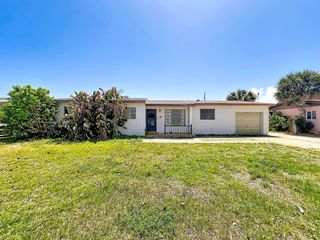 122 Eden Ave, Satellite Beach, FL 32937