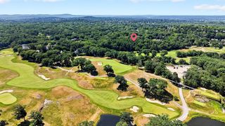 365 Newton St, Chestnut Hill, MA 02467