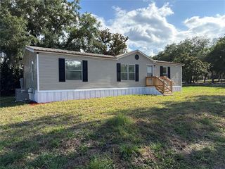 5520 Indiana Dr, Lady Lake, FL 32159