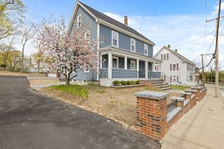 29 Grove St, Quincy, MA 02169
