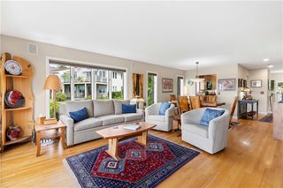 138 Windward Ln, Bristol, RI 02809