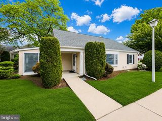 243 N  Mayflower Way, Monroe Township, NJ 08831