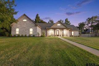 565 Oak Grove Way, Bullard, TX 75757