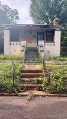 859 Hutchinson St, Montgomery, AL 36104