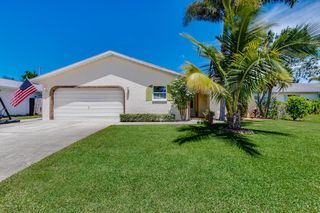 735 Ebony St, Melbourne, FL 32935