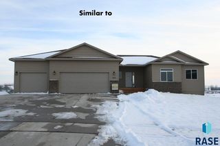 306 Columbia Cir, Harrisburg, SD 57032