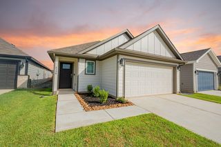 2130 Creole Creek Ln, Houston, TX 77090